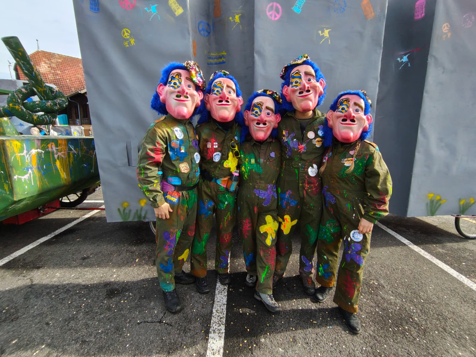Trättlager Clique